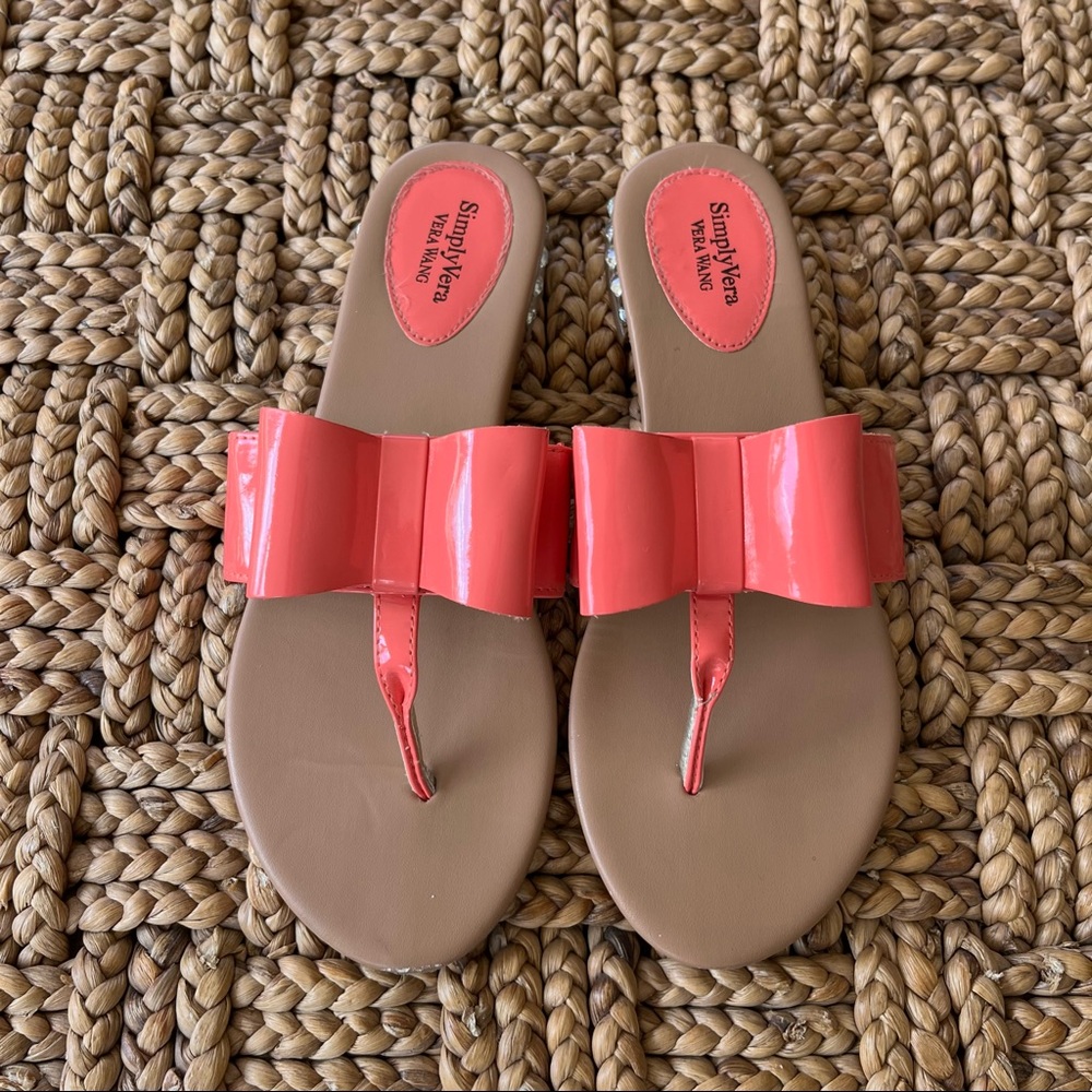 Vera Wang Bow &  Rhinestone Heel Flip Flops 7-8 M